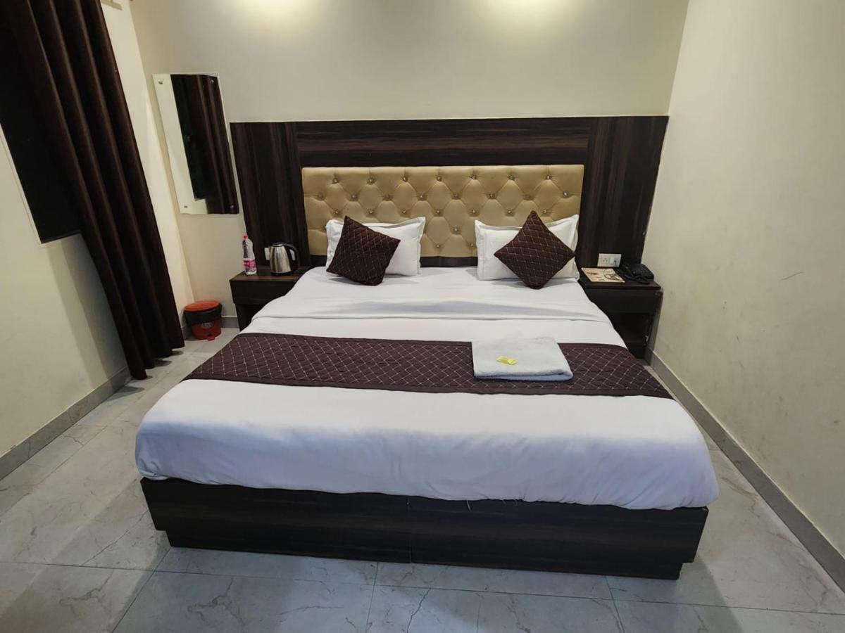ניו דלהי Hotel Ambe Inn By Ambience Delhi Igi Airport מראה חיצוני תמונה