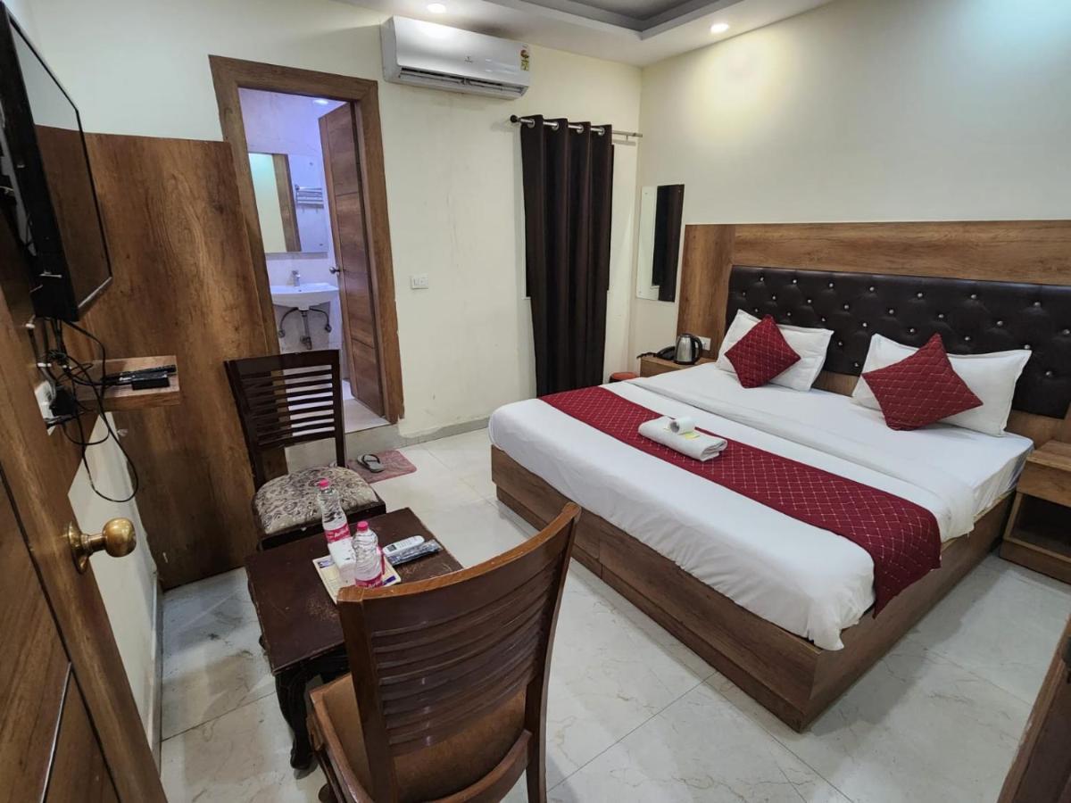 ניו דלהי Hotel Ambe Inn By Ambience Delhi Igi Airport מראה חיצוני תמונה